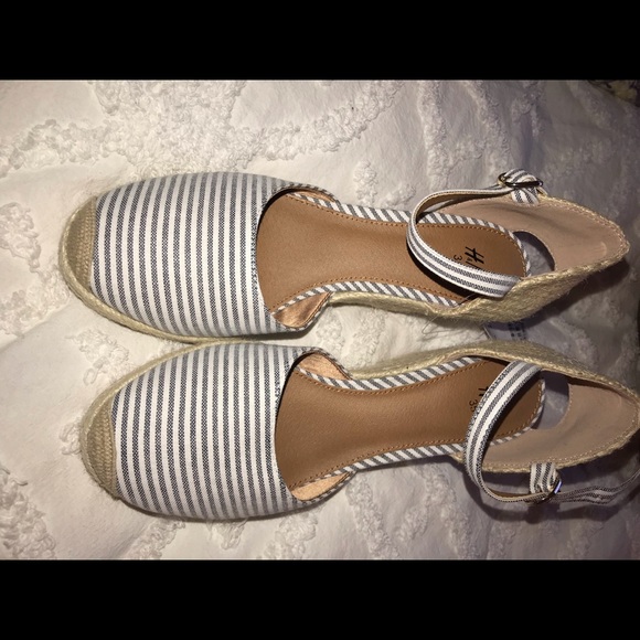 Wedges - Picture 2 of 4